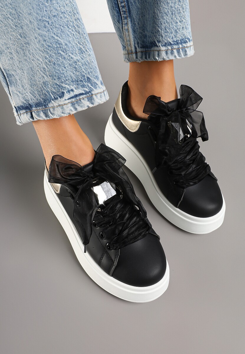 Czarne Sneakersy z Cyrkoniami Vivioriana