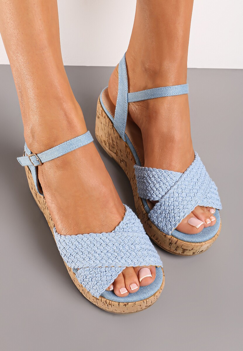 Niebieskie Sandały na Korkowej Platformie i Koturnie z Ozdobnym Warkoczem i Sprzączką Hafassa