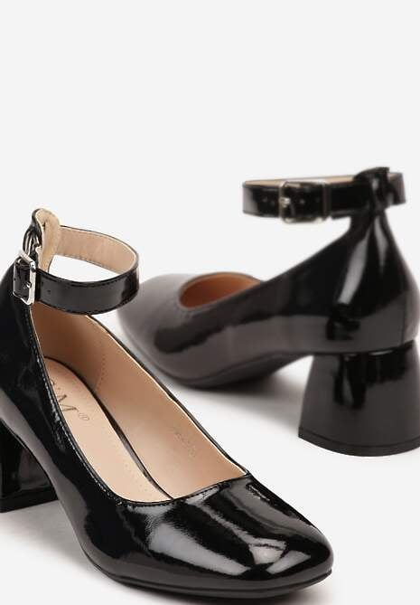 Czarne Czółenka Lakierowane na Słupku z Paskiem Wokół Kostki Firiera