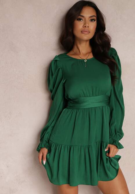 Zielona Sukienka Taliowana z Falbanami Casserona