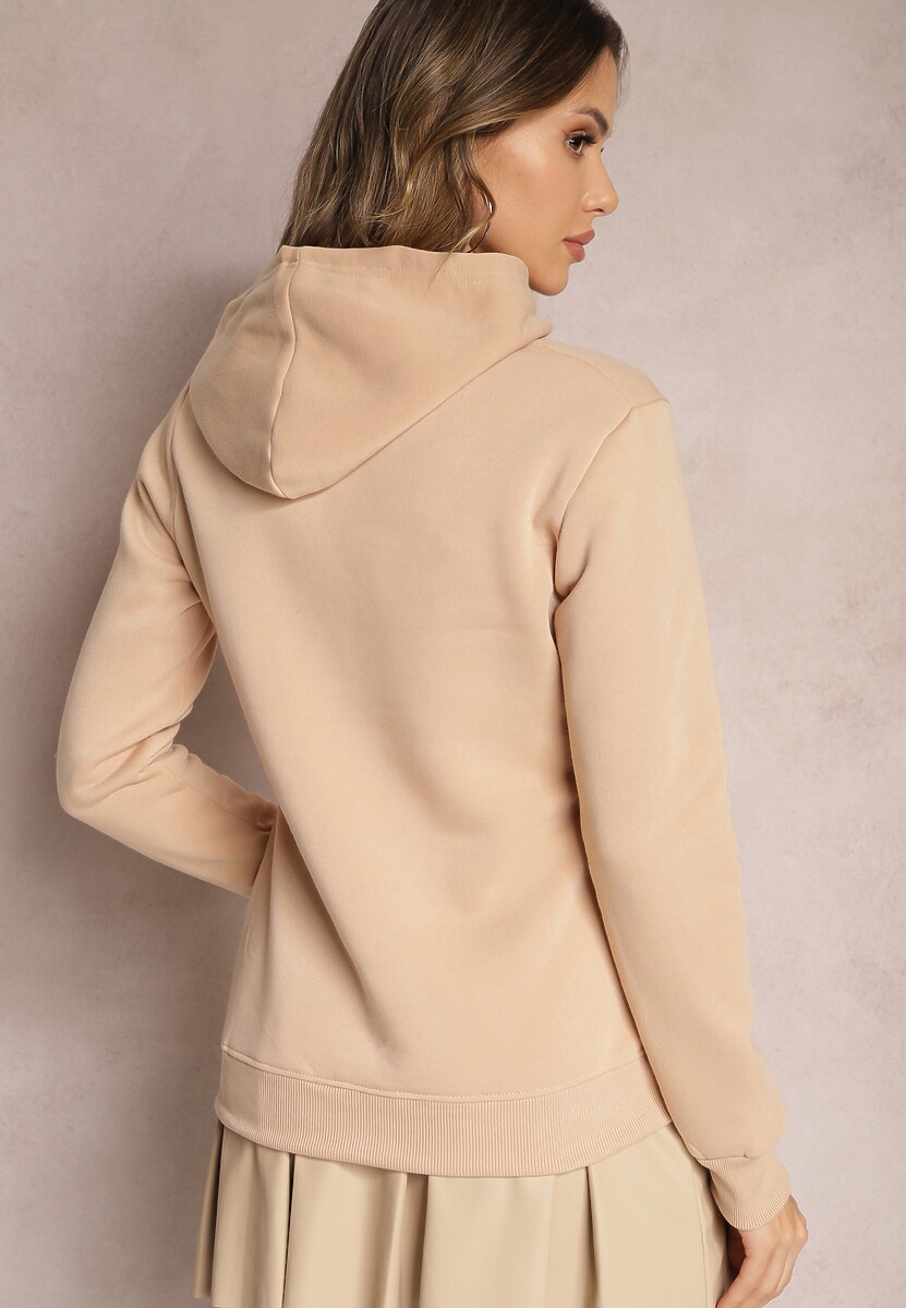 Beżowa Ocieplona Bluza z Kapturem Ozdobiona Naszywką i Napisem Eirellia