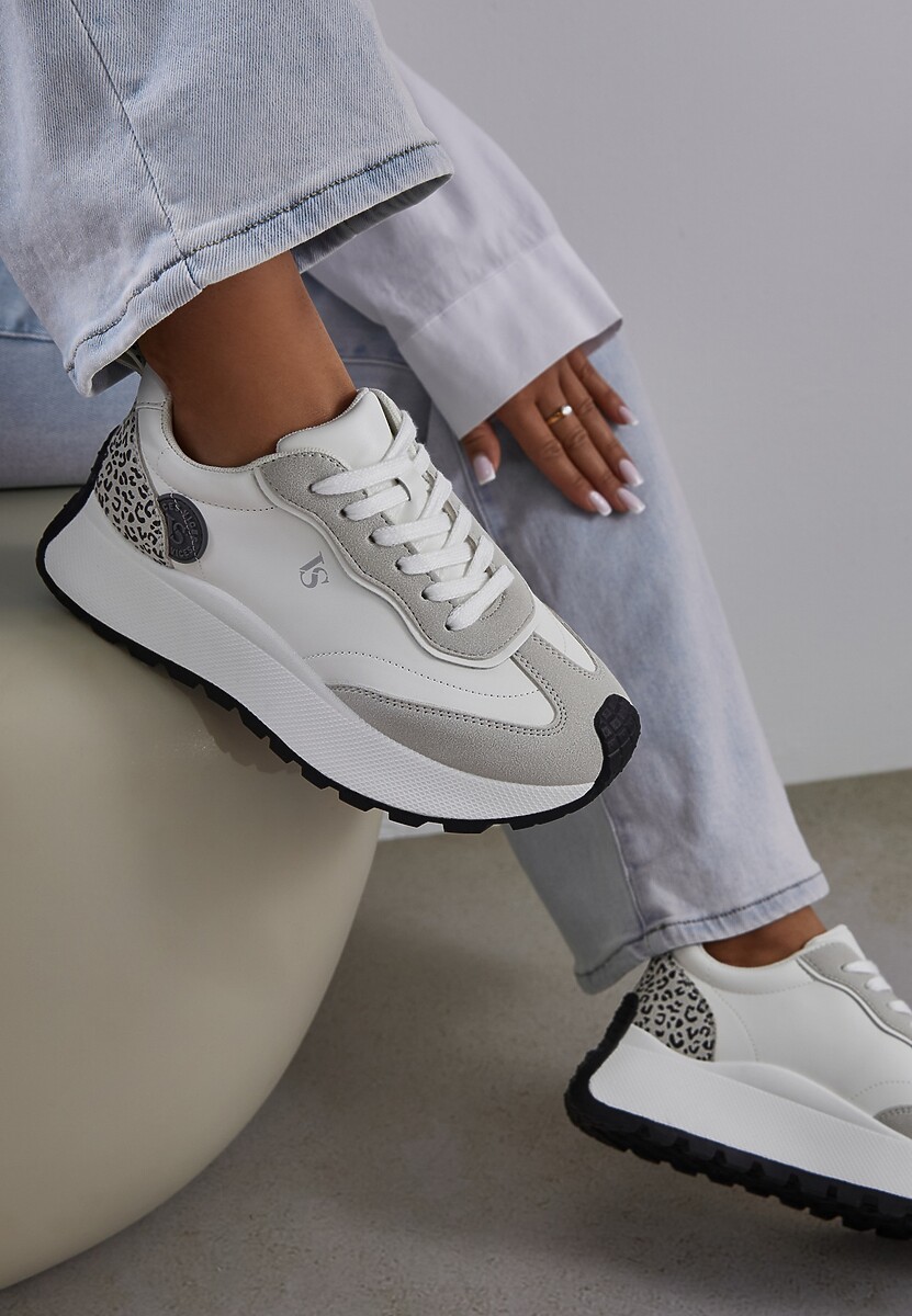 Białe Sneakersy Vices na Platformie Ozdobione Naszywką i Panterką Selothiel