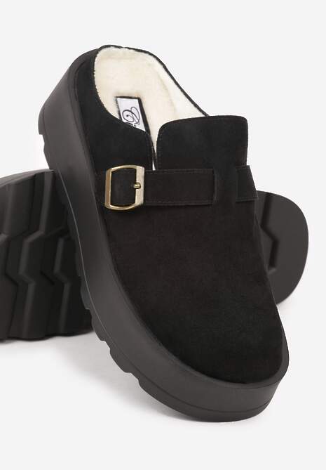 Czarne Śniegowce na Grubej Podeszwie z Niską Cholewką i Ozdobną Klamerką Vetibela