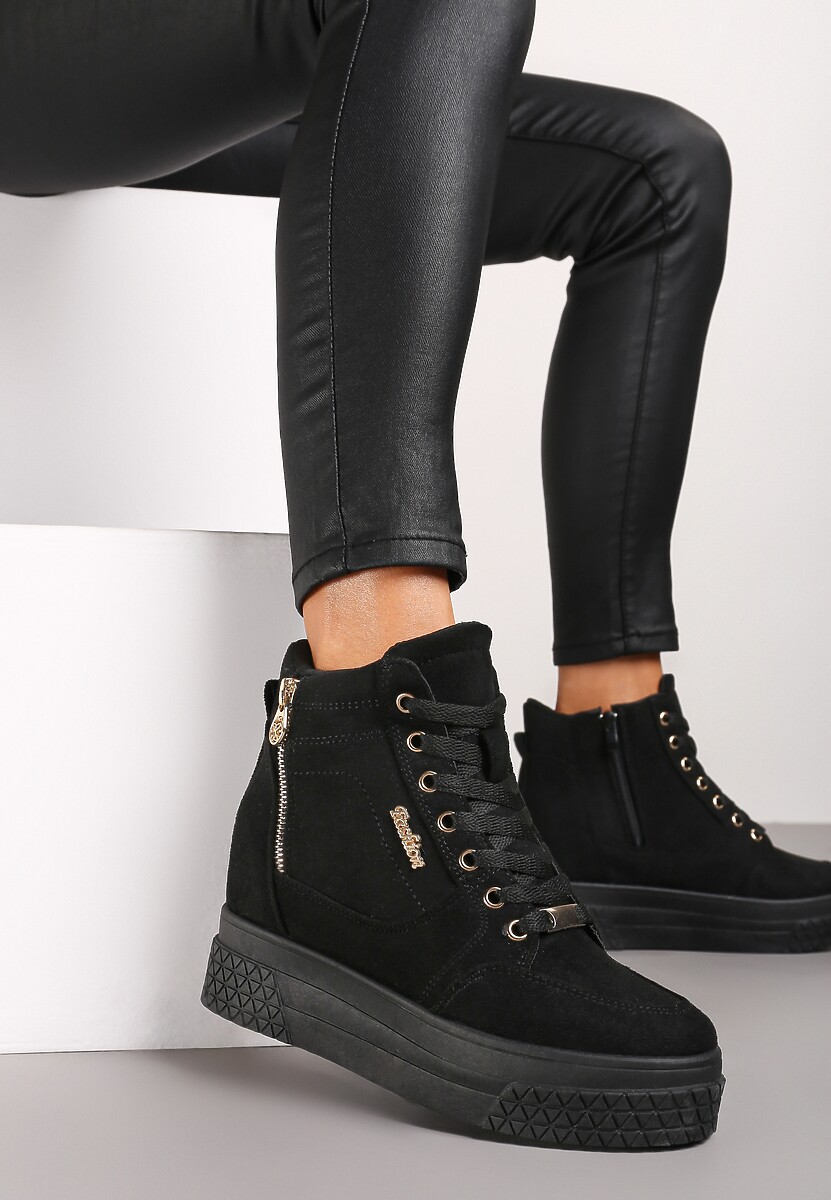 Czarno-Złote Sneakersy na Koturnie z Metalicznymi Detalami i Dodatkowym Suwakiem Dailise