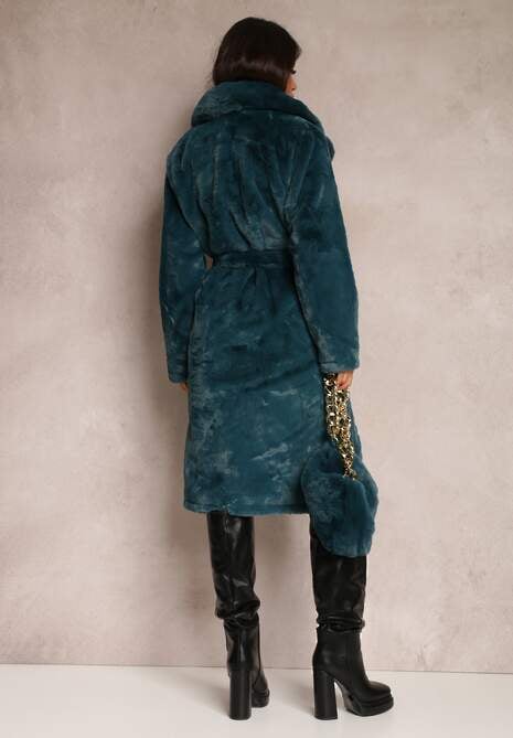 Ciemnozielony Płaszcz Futrzany Teddy z Wiązanym Paskiem  i Torebką Voda