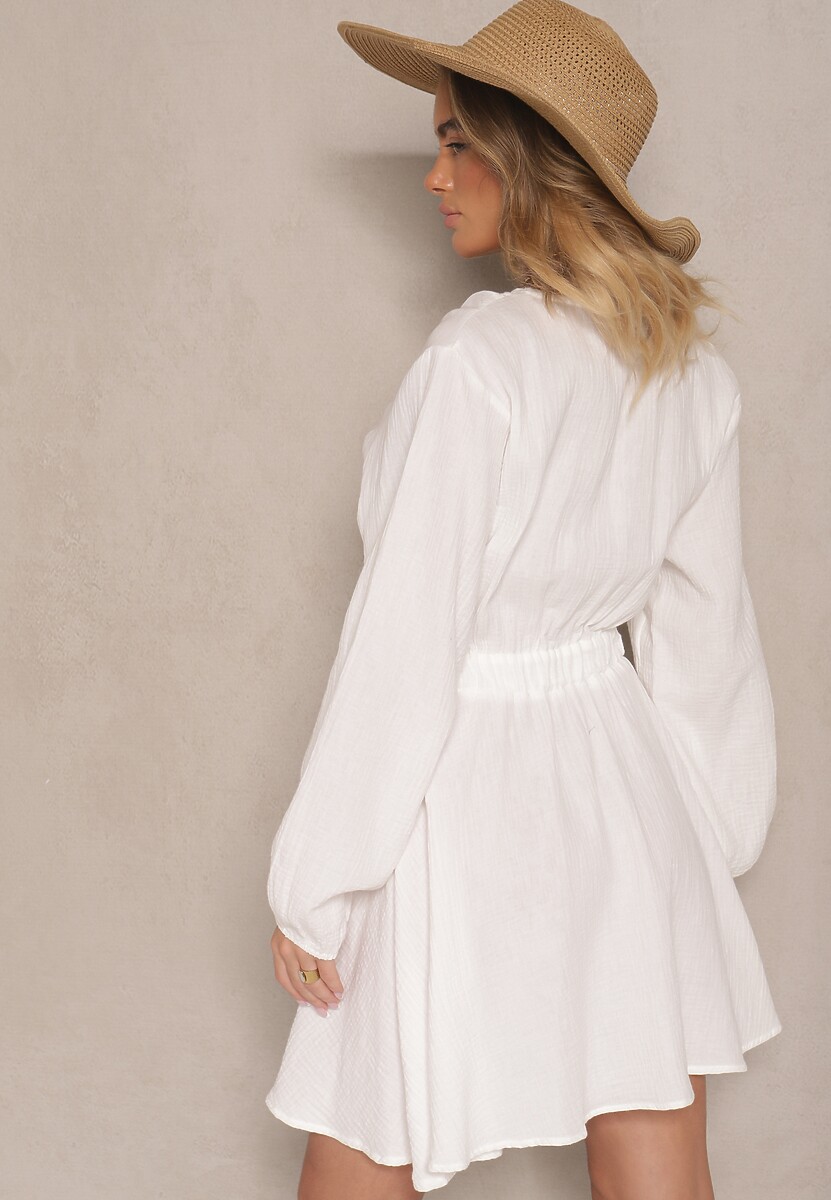 Biała Sukienka Bawełniana o Rozkloszowanym Fasonie z Dekoltem V Sallivia