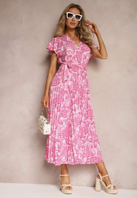 Różowa Rozkloszowana Sukienka z Trójkątnym Dekoltem z Materiałowym Paskiem i Gumką w Talii Carimi