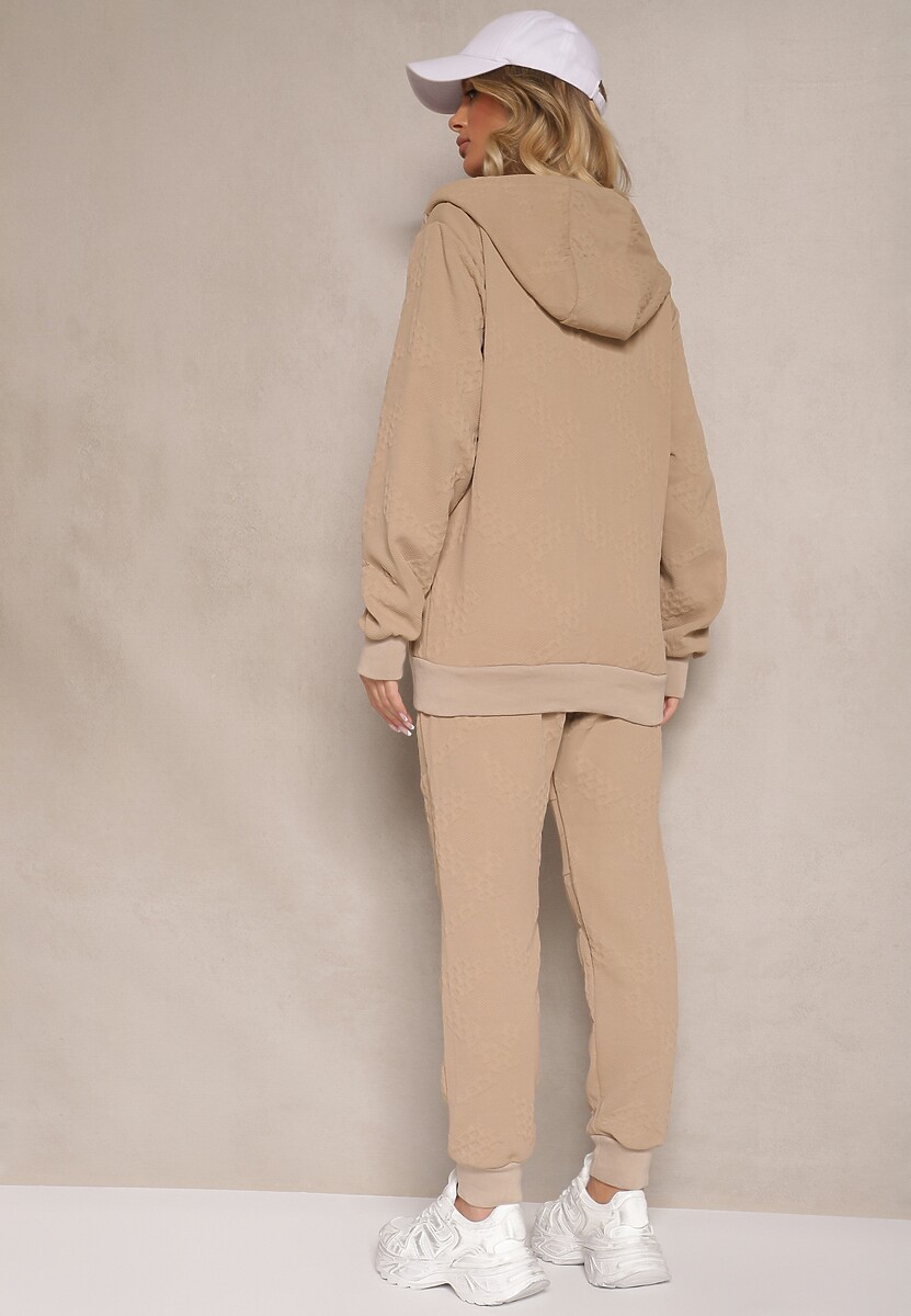 Ciemnobeżowy Komplet Dresowy Zdobiony Tłoczeniem Bluza z Kapturem i Joggery Tuseira