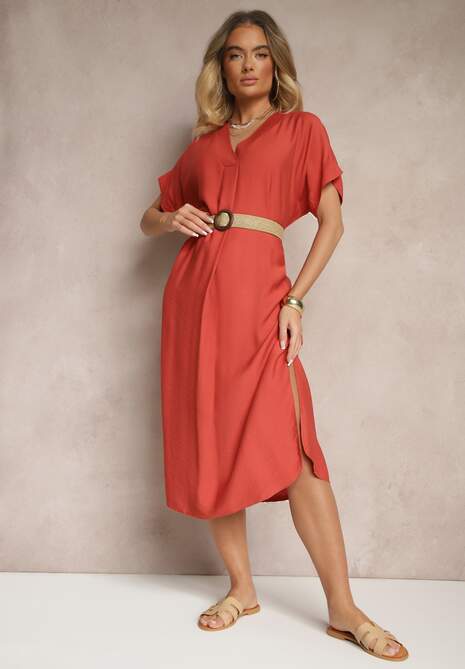 Czerwona Pudełkowa Sukienka z Wiskozy z Dekoltem V Paskiem i Rozcięciami po Bokach Soniloria