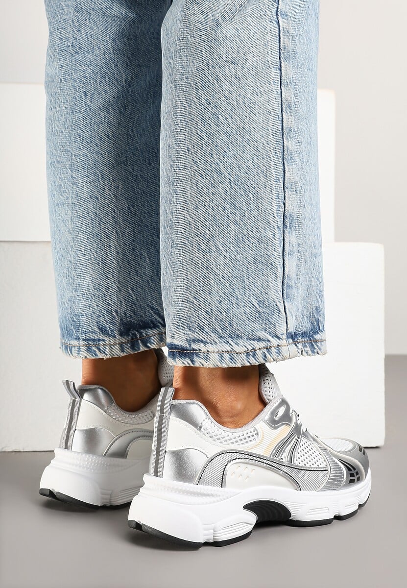 Srebrne Streetwearowe Sneakersy ze Wstawkami z Siateczki Deylisse