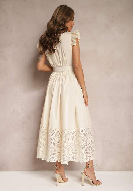 Beżowa Koszulowa Sukienka z Ażurowym Zdobieniem i Paskiem z Prostokątną Klamrą Trika