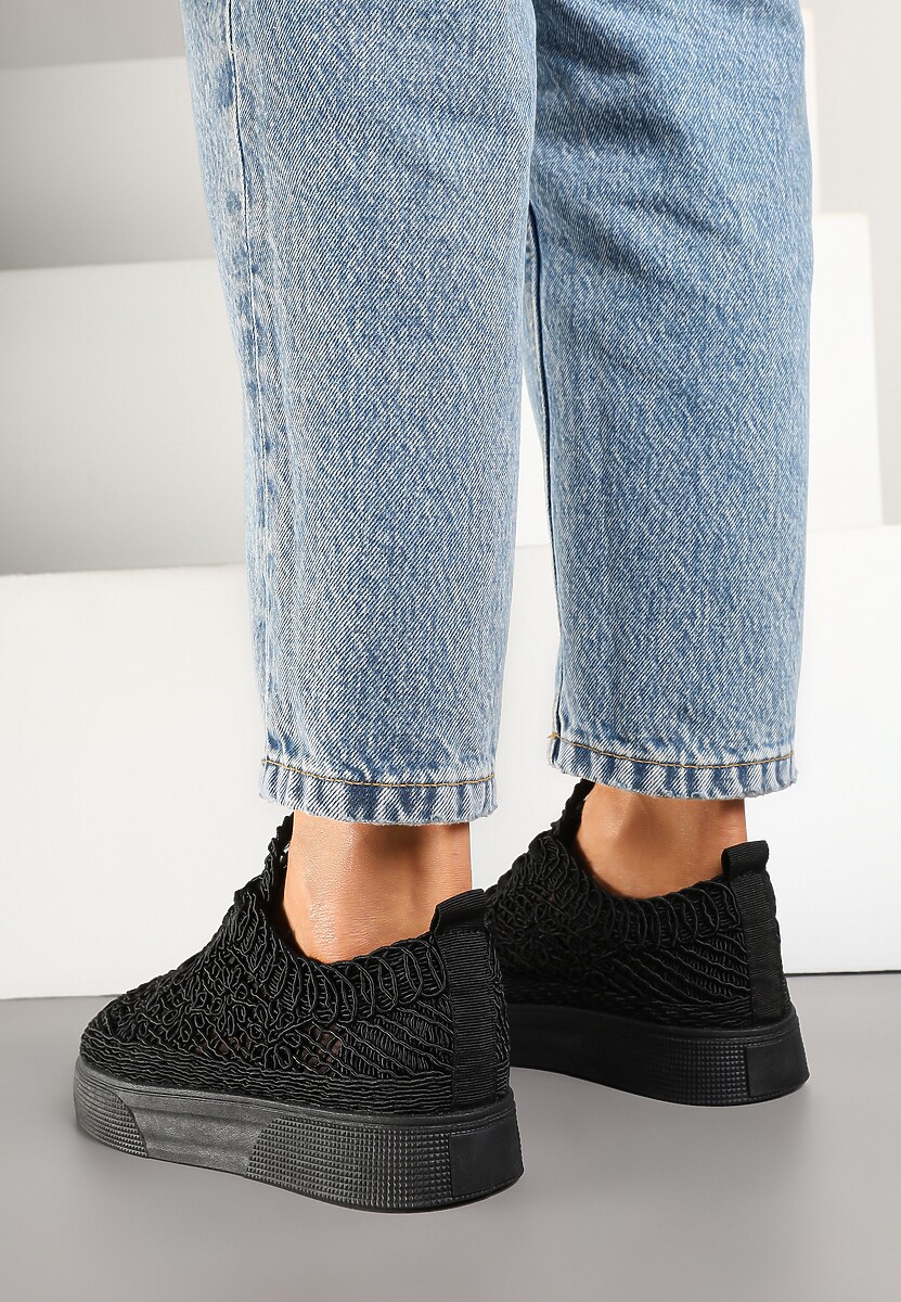 Czarne Sneakersy z Ażurowej Koronki na Grubej Podeszwie Nanessia
