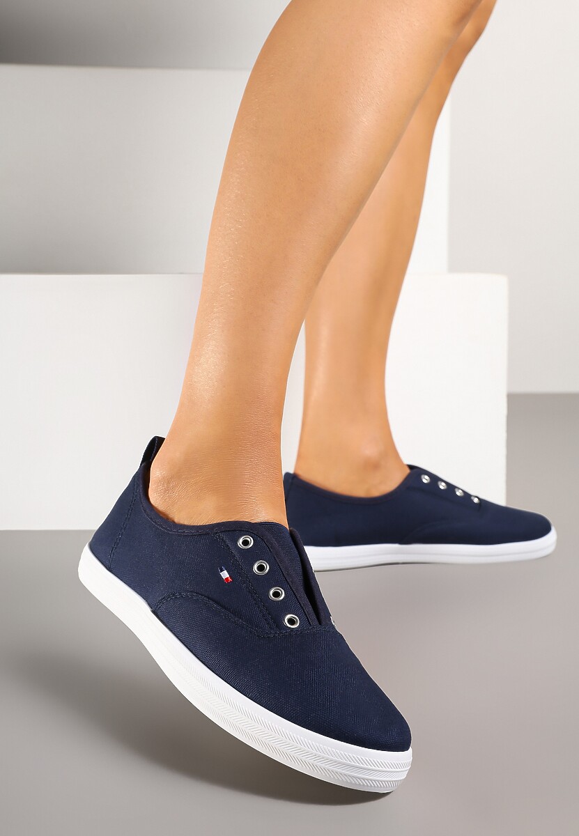 Granatowe Wsuwane Tenisówki w Casualowym Stylu Sepessa