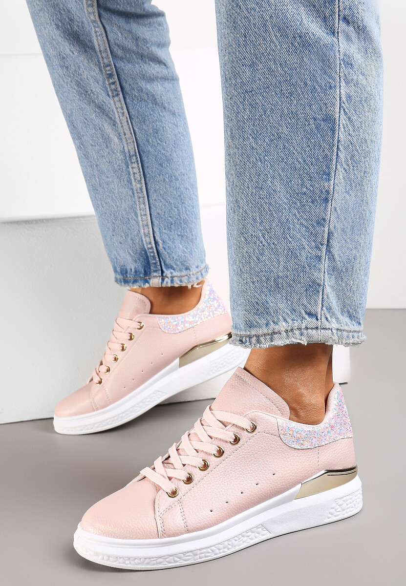 Białe Sneakersy z Ekoskóry Ozdobione Brokatem i Metalicznym Detalem Isalieua