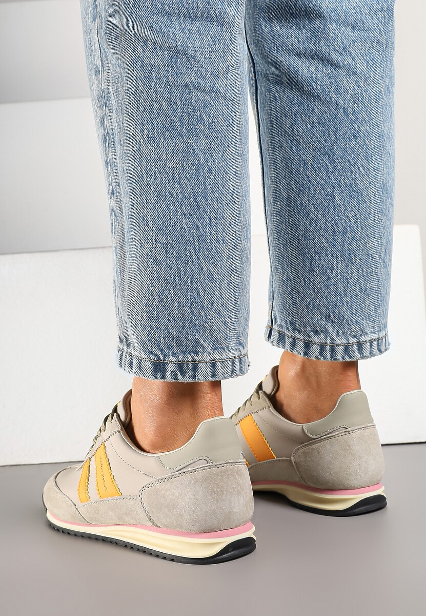 Beżowe Sneakersy ze Skórzaną Wkładką i Ozdobnymi Paskami Nasnella