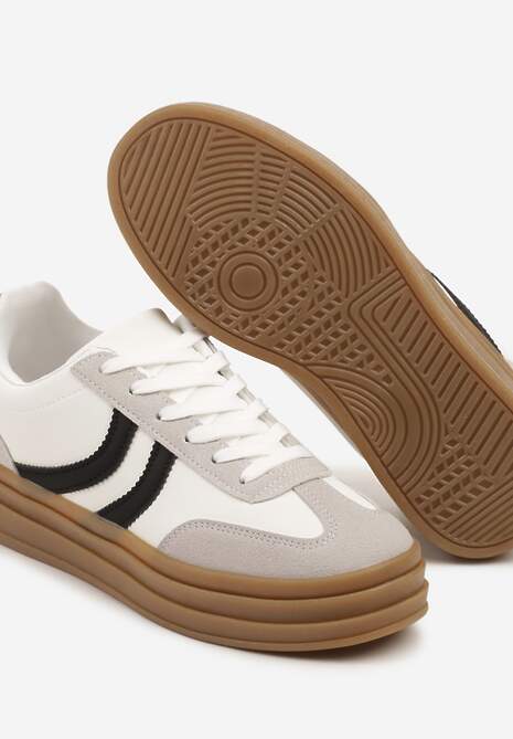 Białe Sneakersy Typu Kultowe Tenisówki na Grubej Podeszwie z Tłoczeniem Lisanitea