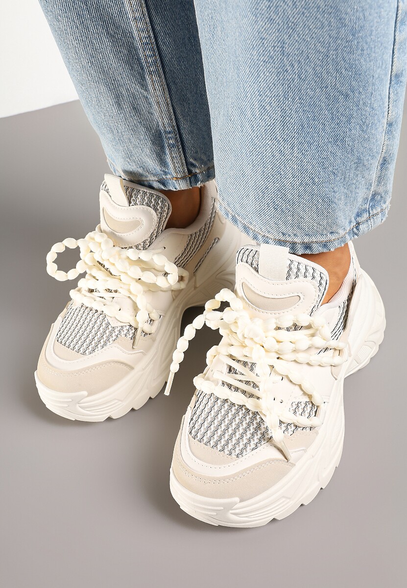 Beżowe Sneakersy na Platformie Ozdobione Koralikami i Tłoczeniem Dorvia