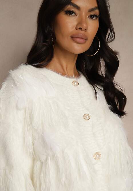 Jasnobeżowy Kardigan z Dzianiny z Wełną Imitującą Pióra z Perłowymi Guzikami Meviatta