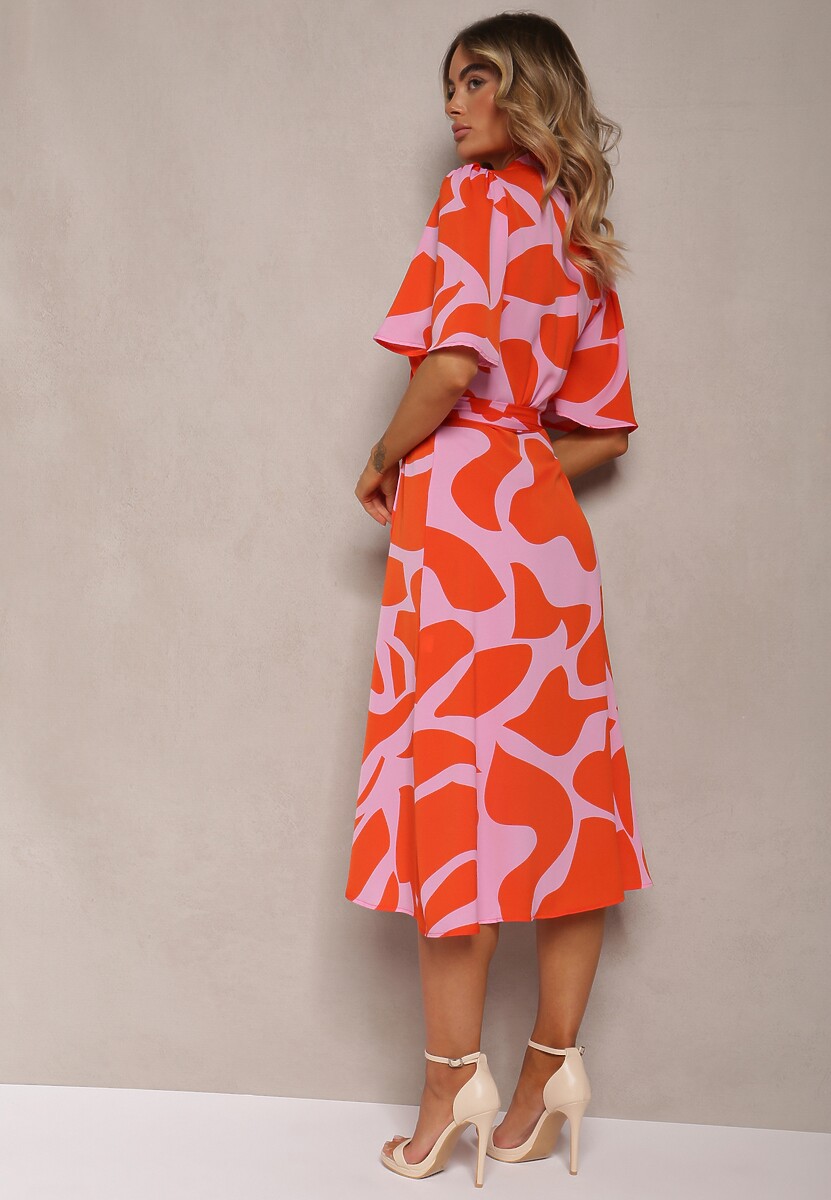 Pomarańczowo-Różowa Sukienka o Kopertowym Fasonie z Wiązaniem w Talii Uzilena