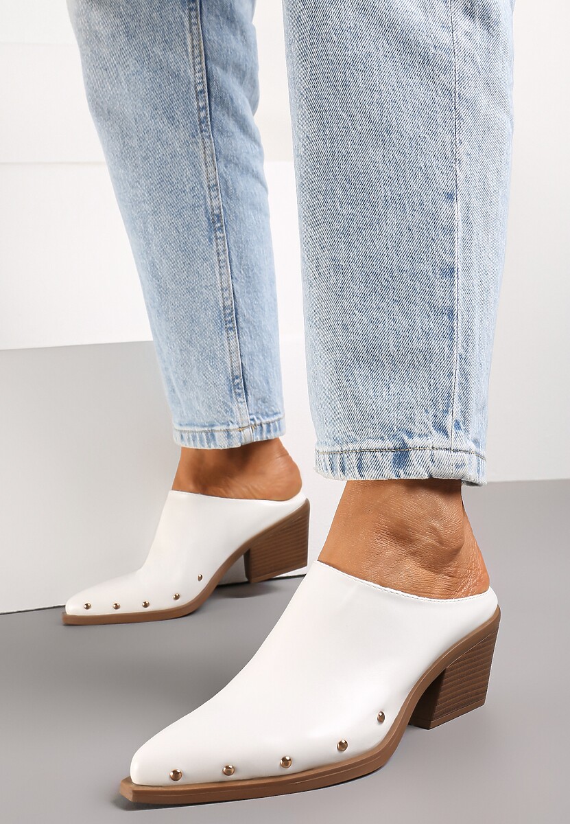 Czarne Klapki Mule w Szpic na Słupku Ozdobione Nitami Esalena