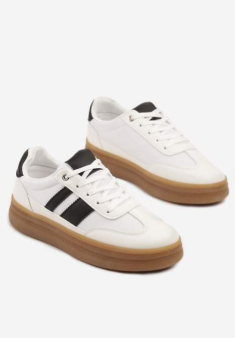 Białe Sneakersy Kultowe Tenisówki z Ozdobnymi Paskami Tenavellea