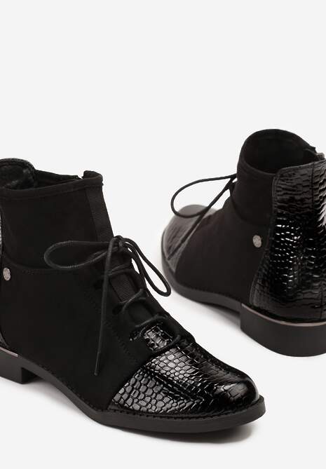 Czarne Botki Trzewiki Vices Ozdobione Lakierowanymi Elementami Afridde