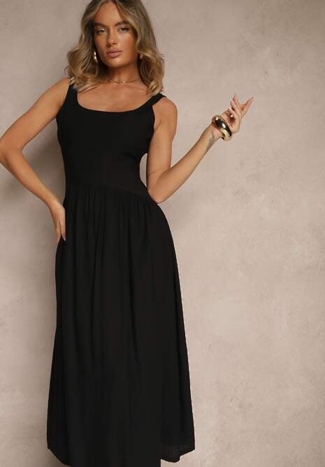 Czarna Rozkloszowana Sukienka z Wiskozy Milunisa