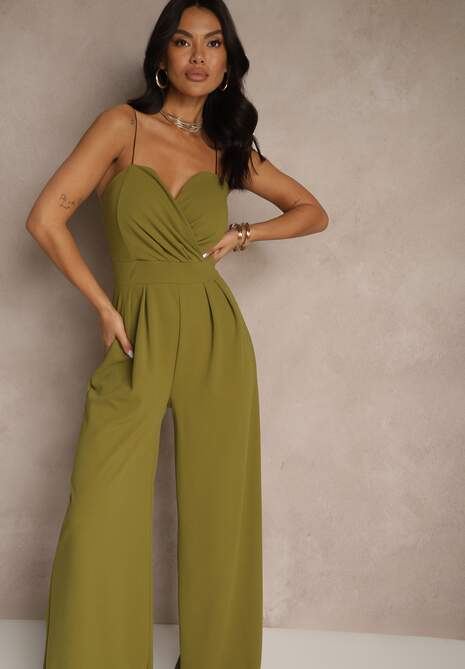 Jasnozielony Kombinezon na Cienkich Ramiączkach z Kopertowym Dekoltem i Szerokimi Nogawkami Jovantia