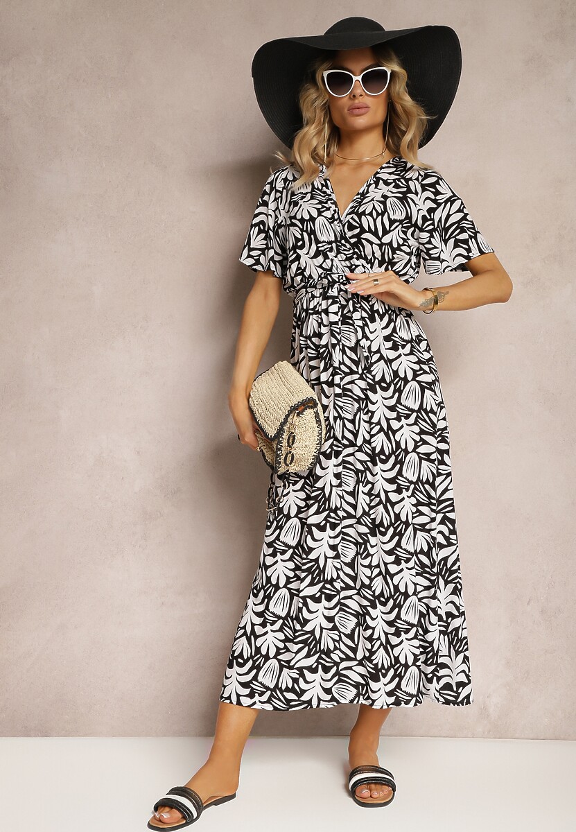 Czarno-Biała Wiskozowa Sukienka z Kopertowym Dekoltem z Gumką w Pasie i Materiałowym Dekoltem Gilemia