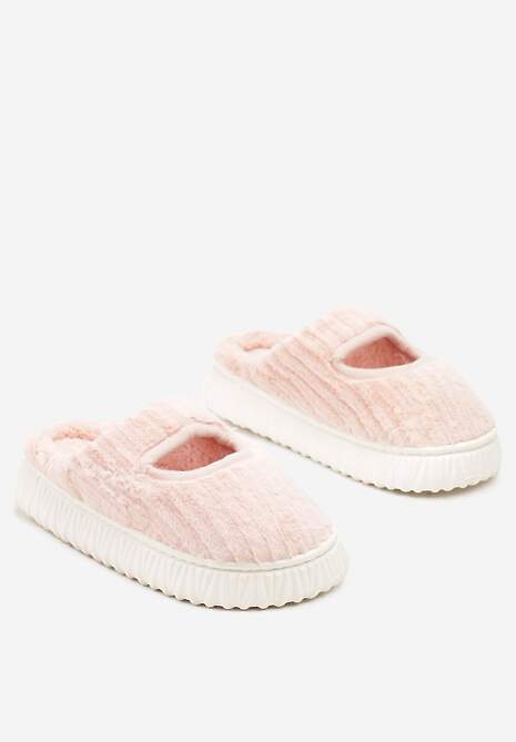 Różowe Kapcie Pluszowe z Wycięciem na Nosku Tamiviela