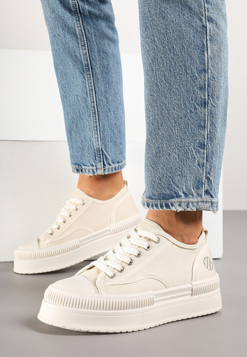 Beżowe Trampki na Platformie z Metaliczną Ozdobą Afleeria