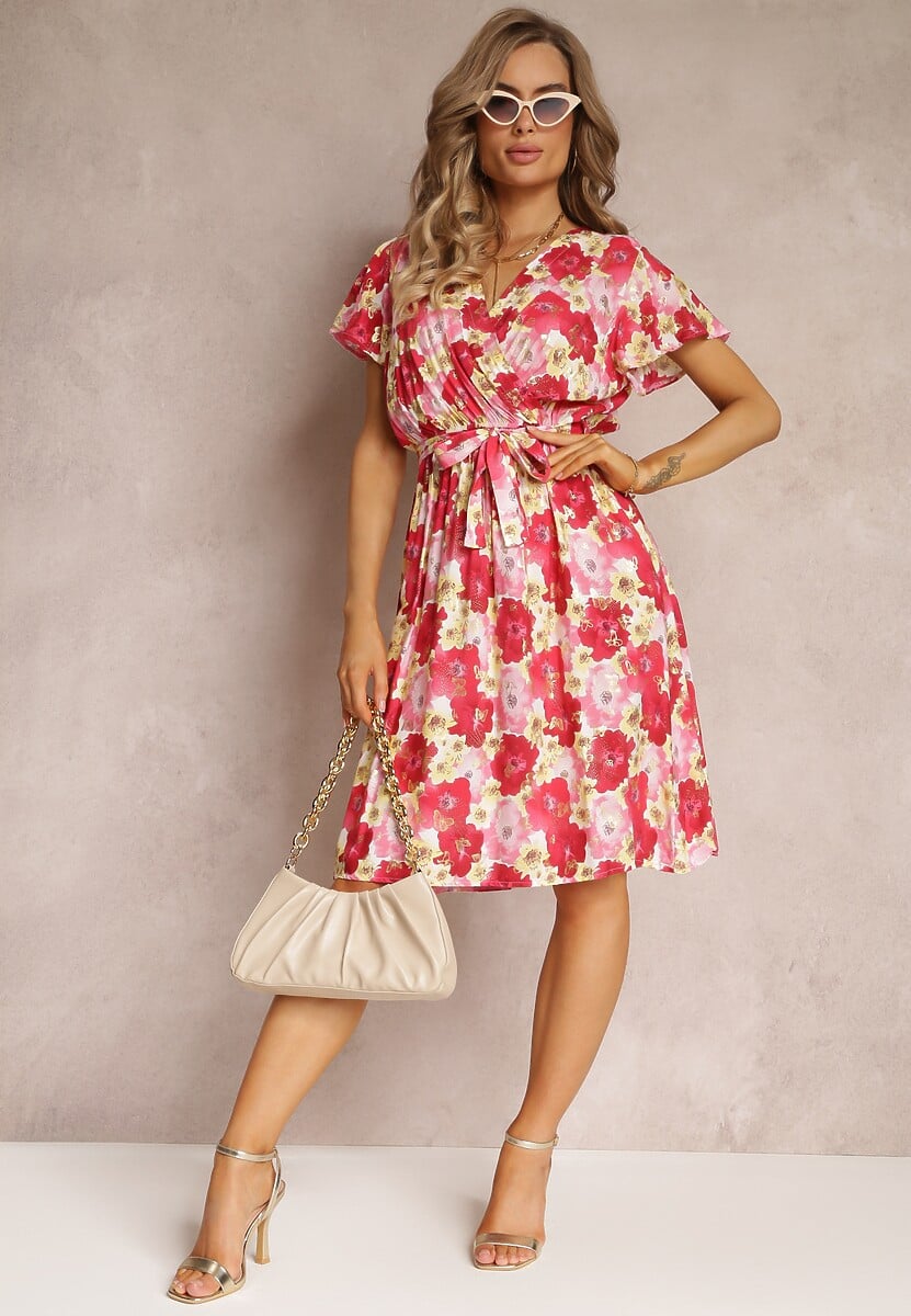 Czerwona Rozkloszowana Sukienka z Kopertowym Dekoltem i Wiązanym Paskiem Kanges