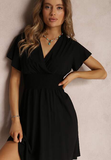 Czarna Sukienka z Wiskozy Jadith
