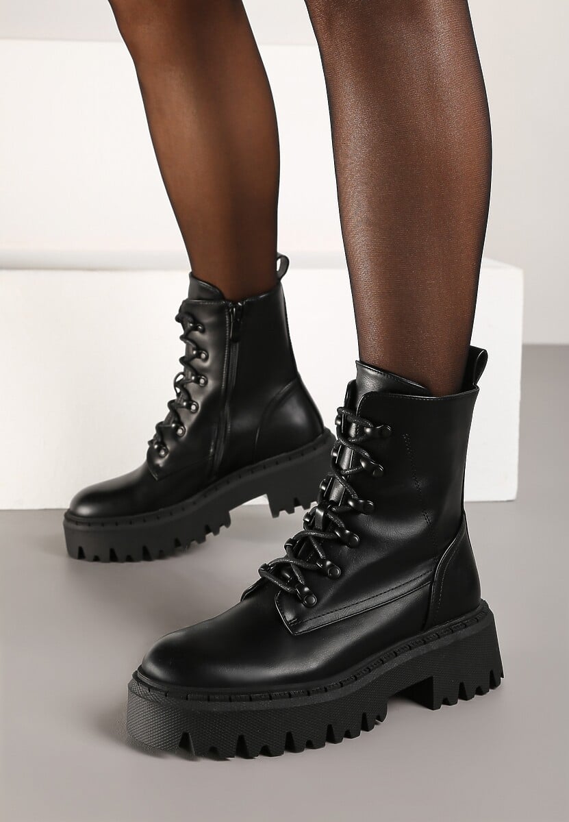 Czarne Ocieplane Botki Workery na Płaskiej Podeszwie ze Sznurowaniem Berilea