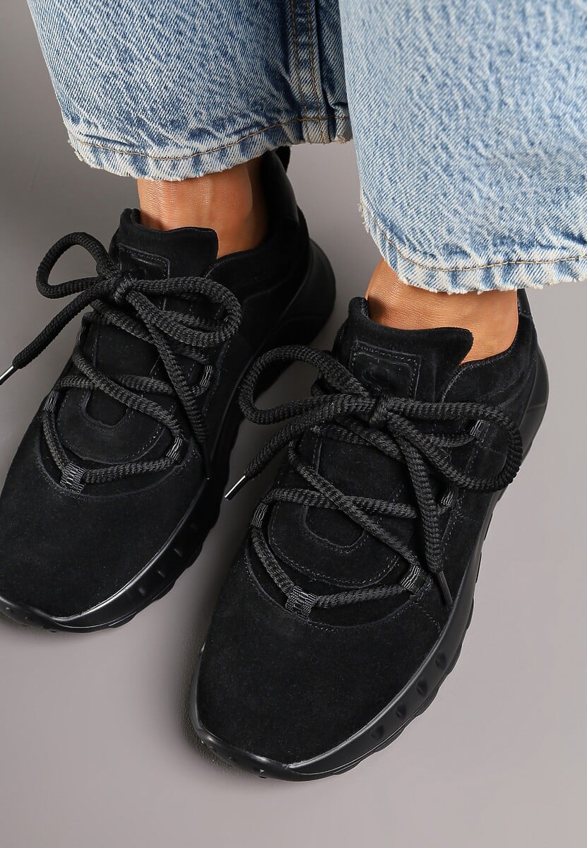 Czarne Zamszowe Sneakersy z Wkładką ze Skóry Naturalnej Dolavienne