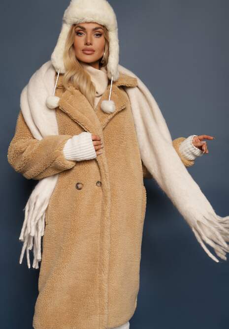 Beżowy Futrzany Płaszcz Teddy Zapinany na Guziki Bathalasa