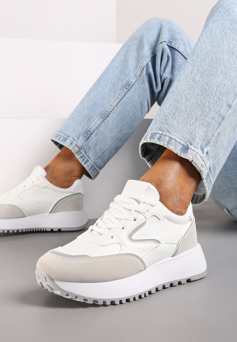 Czarne Sneakersy na Płaskiej Podeszwie z Geometrycznym Motywem Erithnia