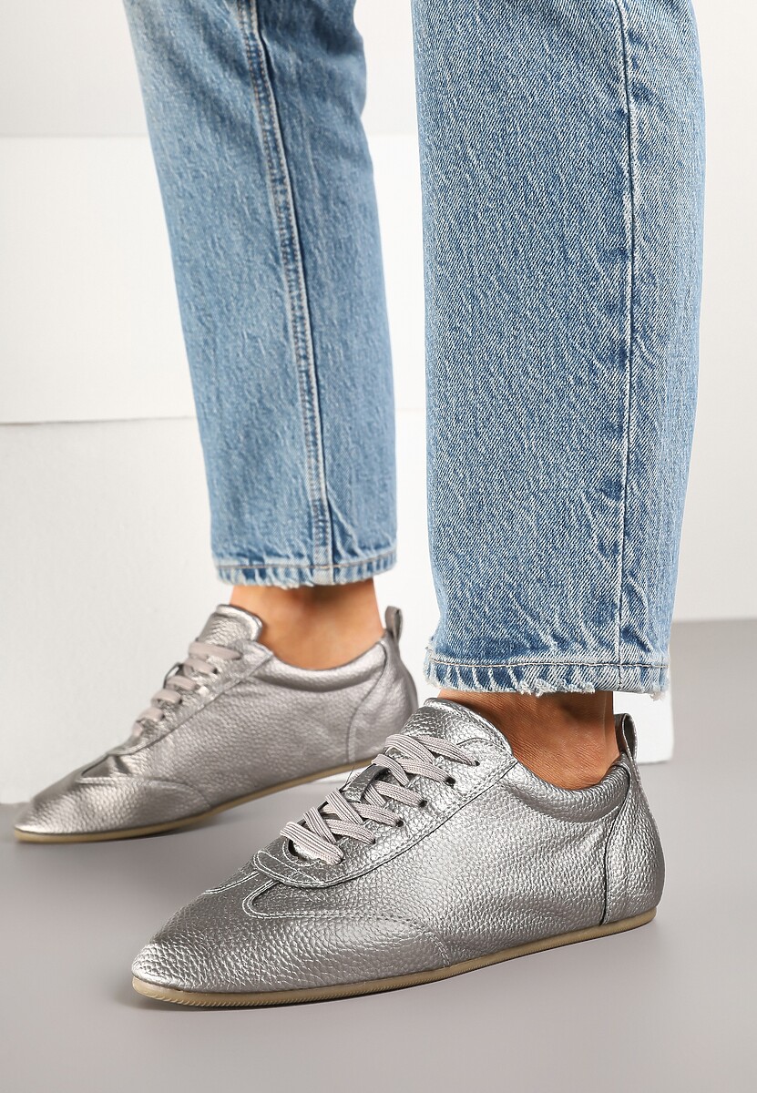 Srebrne Tenisówki bez Zdobień z Ekoskóry Verillis