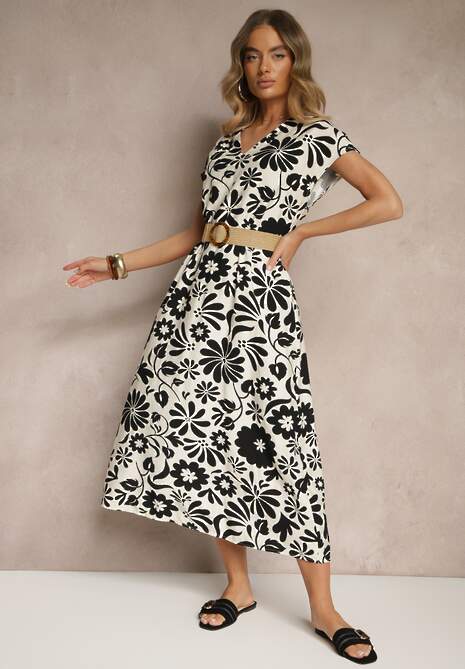 Czarna Rozkloszowana Sukienka z Wiskozy z Paskiem z Klamrą Zarenele