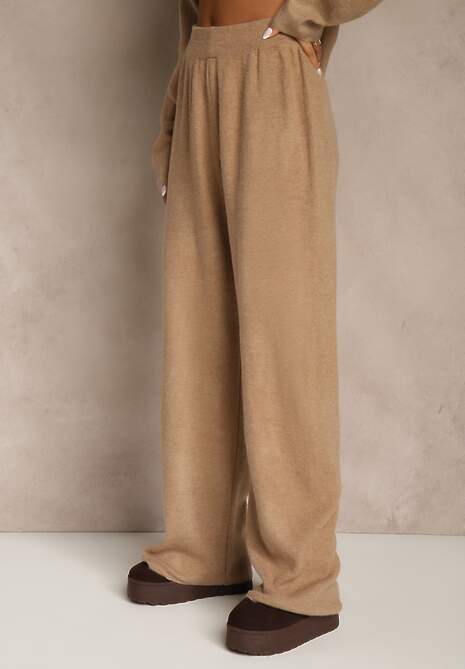 Ciemnobeżowy Komplet Oversize z Dzianiny z Wełną Sweter i Szerokie Spodnie Alenria