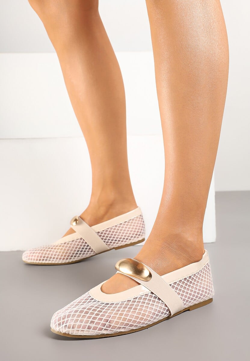 Beżowe Balerinki z Siateczkową Cholewką i Metaliczną Aplikacją Tathelisa
