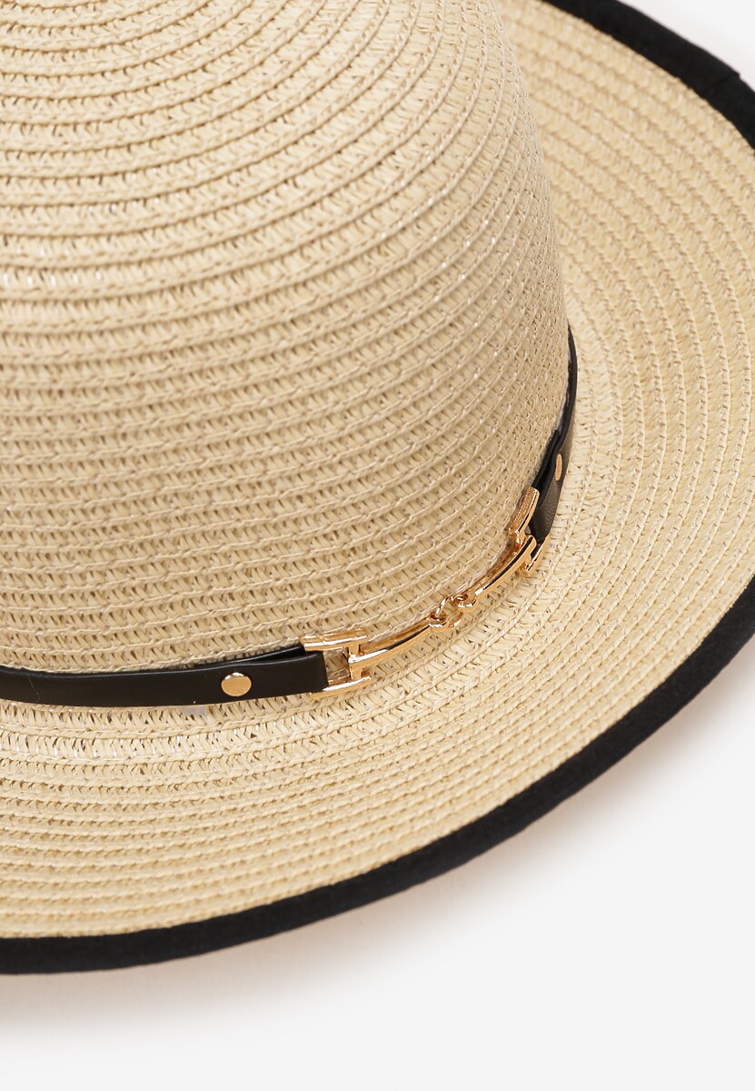 Jasnobeżowy Pleciony Kapelusz z Ozdobnym Paskiem Fluzia