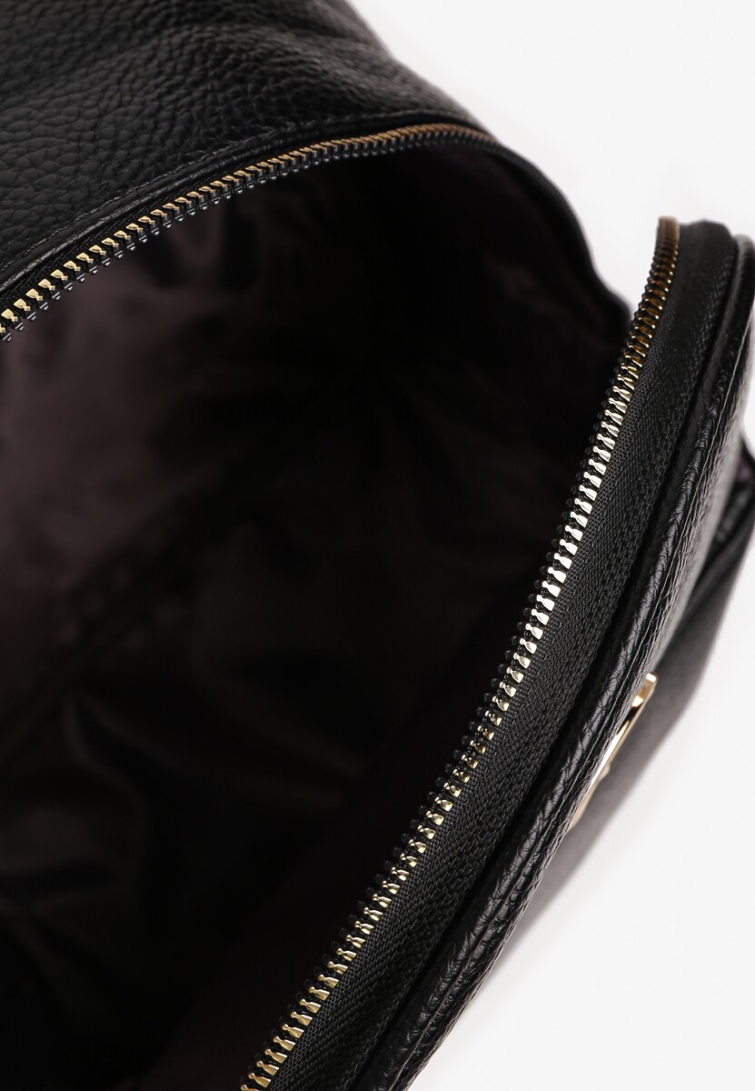 Czarny Mały Plecak z Regulowanymi Szelkami Zdobiony Metalowym Detalem Labilia