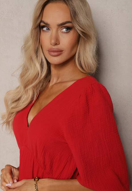 Czerwona Sukienka z Bawełny Ozdobiona Wiązaniem i Gumką w Pasie Wlarina