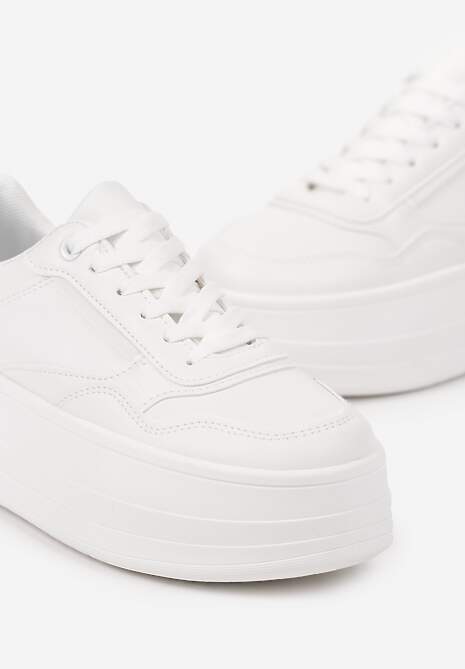 Białe Sneakersy na Platformie Ozdobionej Tłoczeniem Vaiviera