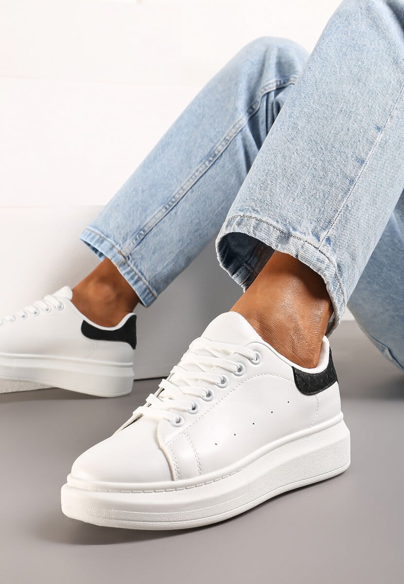 Biało-Czarne Sneakersy na Niskiej Platformie w Klasycznym Stylu Lucid Dream