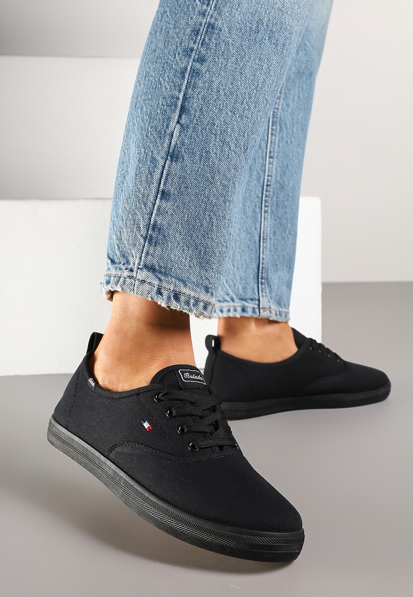 Czarne Basicowe Tenisówki Vices Hallriva