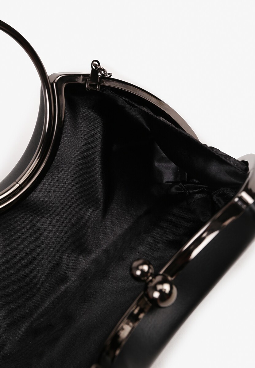 Czarna Torebka Typu Kopertówka na Ramię i do Ręki Ozdobiona Metalicznymi Wstawkami Zarione