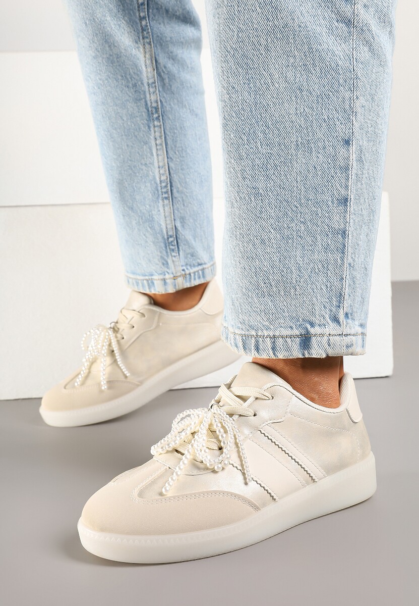 Beżowe Sneakersy Typu Kultowe Tenisówki ze Zdobieniem z Perłami Nalavia