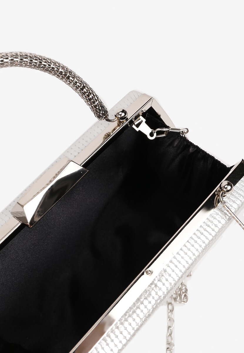 Srebrna Kopertówka Torebka na Ramię z Łańcuszkiem i Metaliczną Rączką Ulaggia